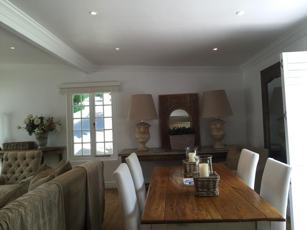 The White Manor Bed & Breakfast เคปทาวน์ ภายนอก รูปภาพ
