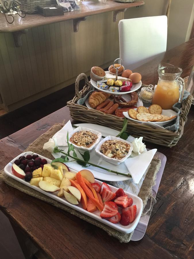 The White Manor Bed & Breakfast เคปทาวน์ ภายนอก รูปภาพ
